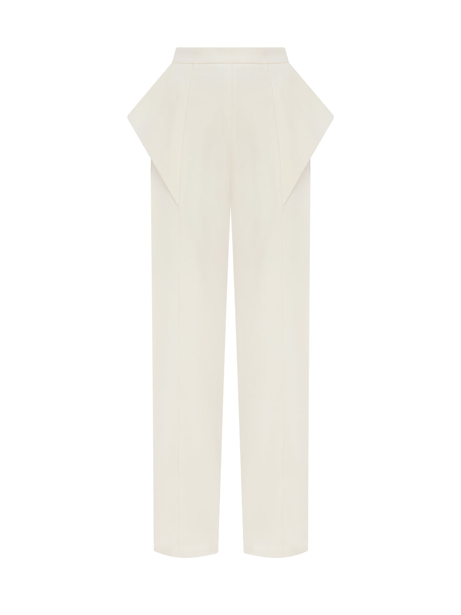 Pants with wing-shaped elements