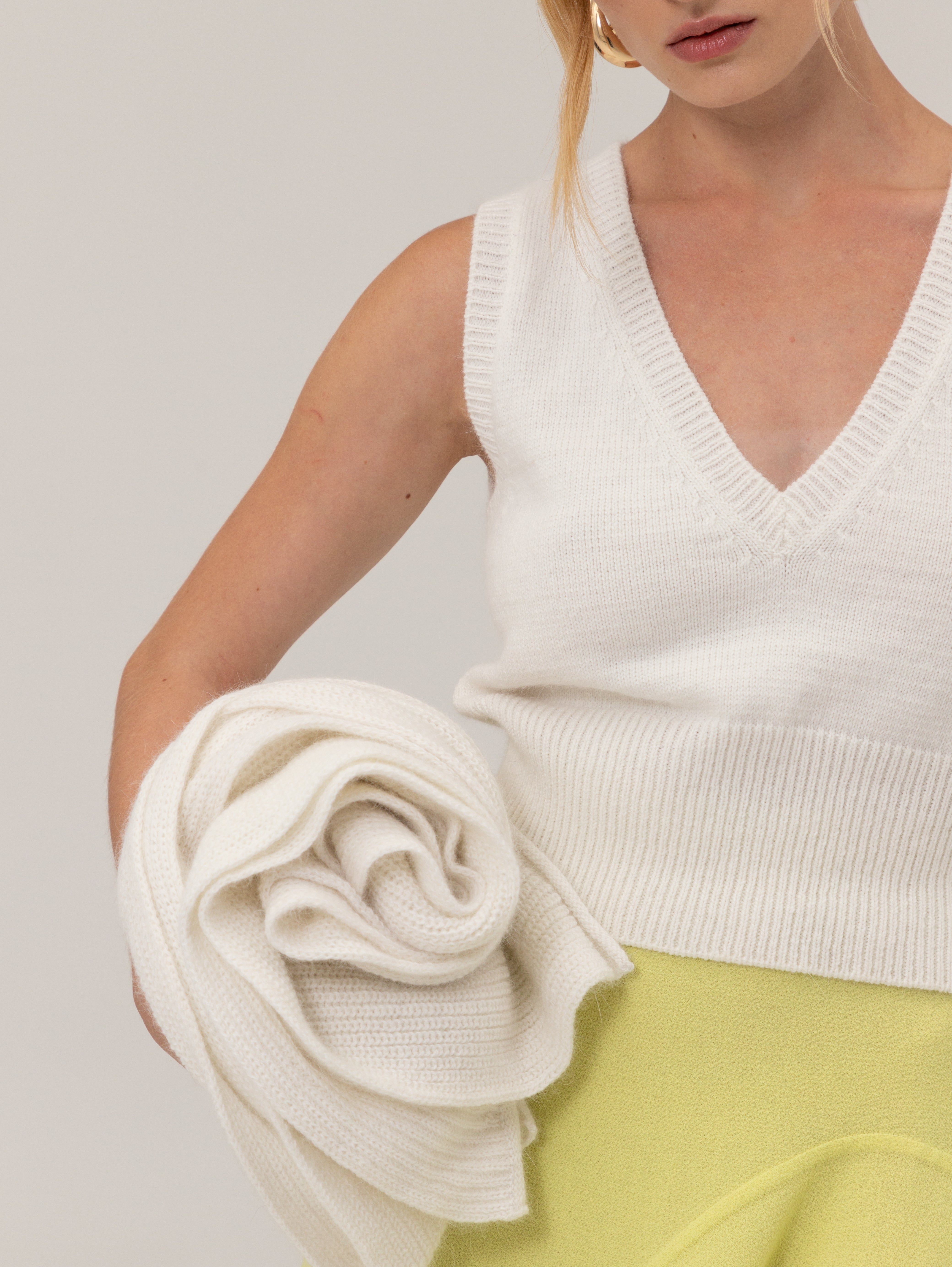 Knitted Milky Vest